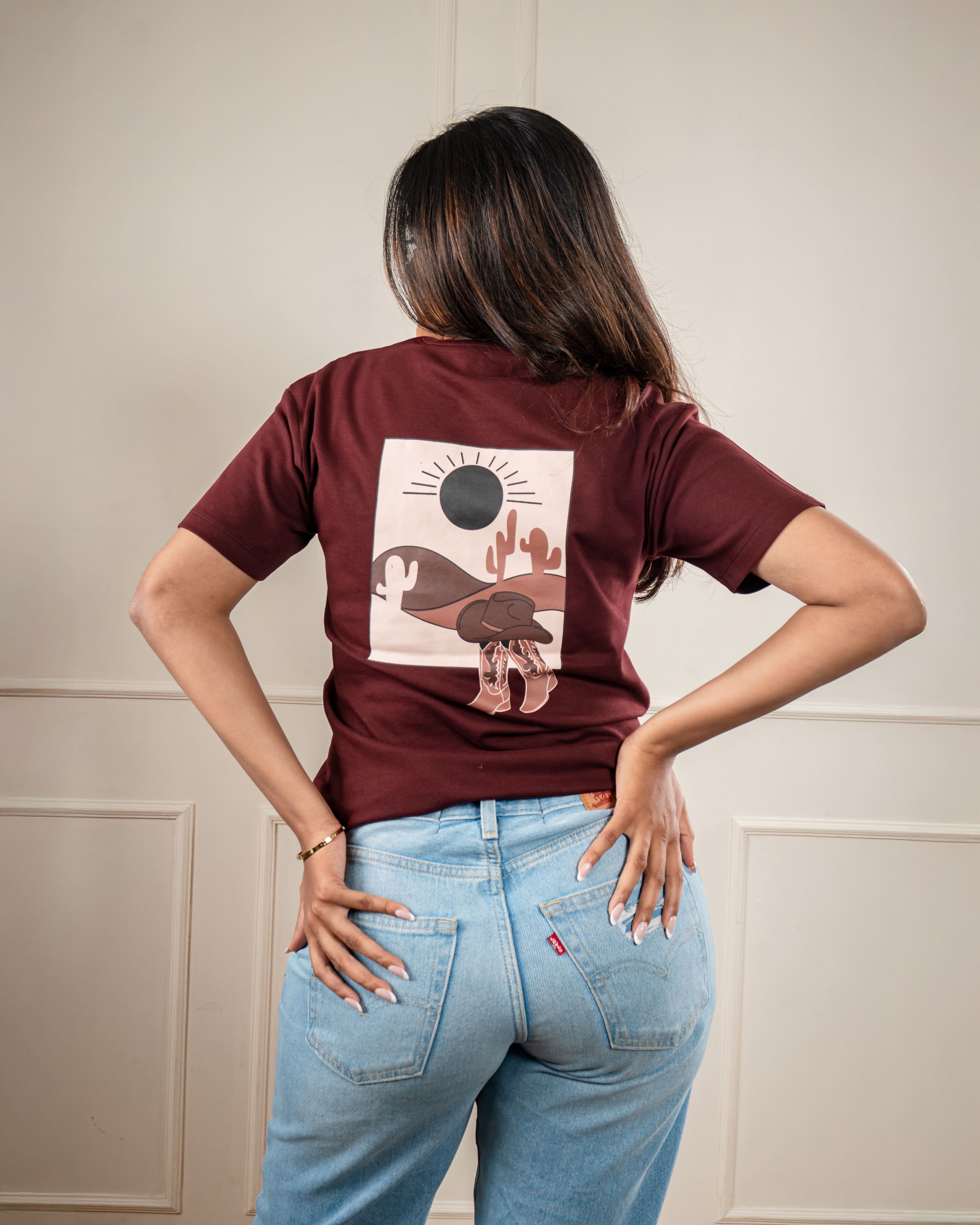 Retro Brown Top: Western Print Comfort Style - Brown