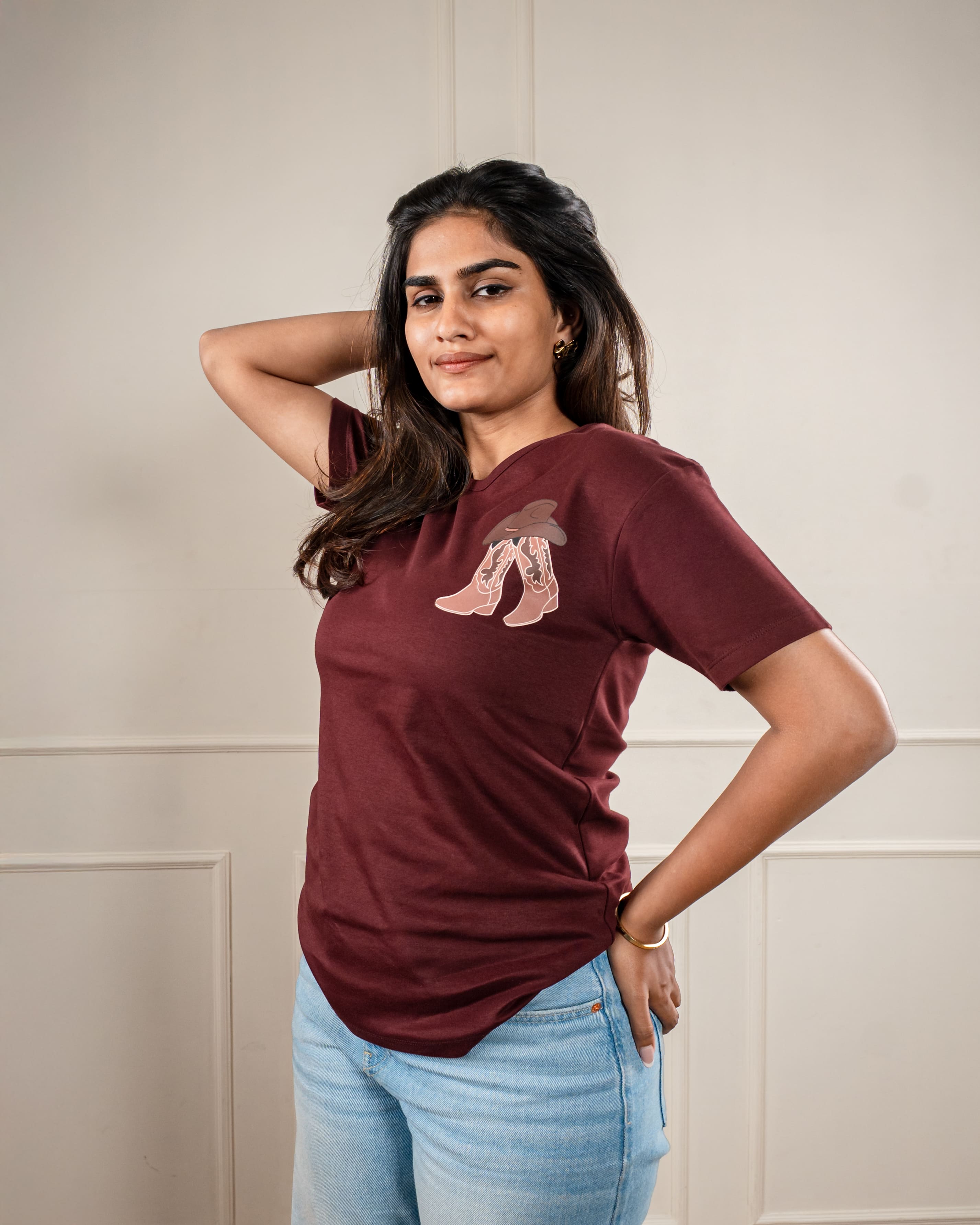 Retro Brown Top: Western Print Comfort Style - Brown