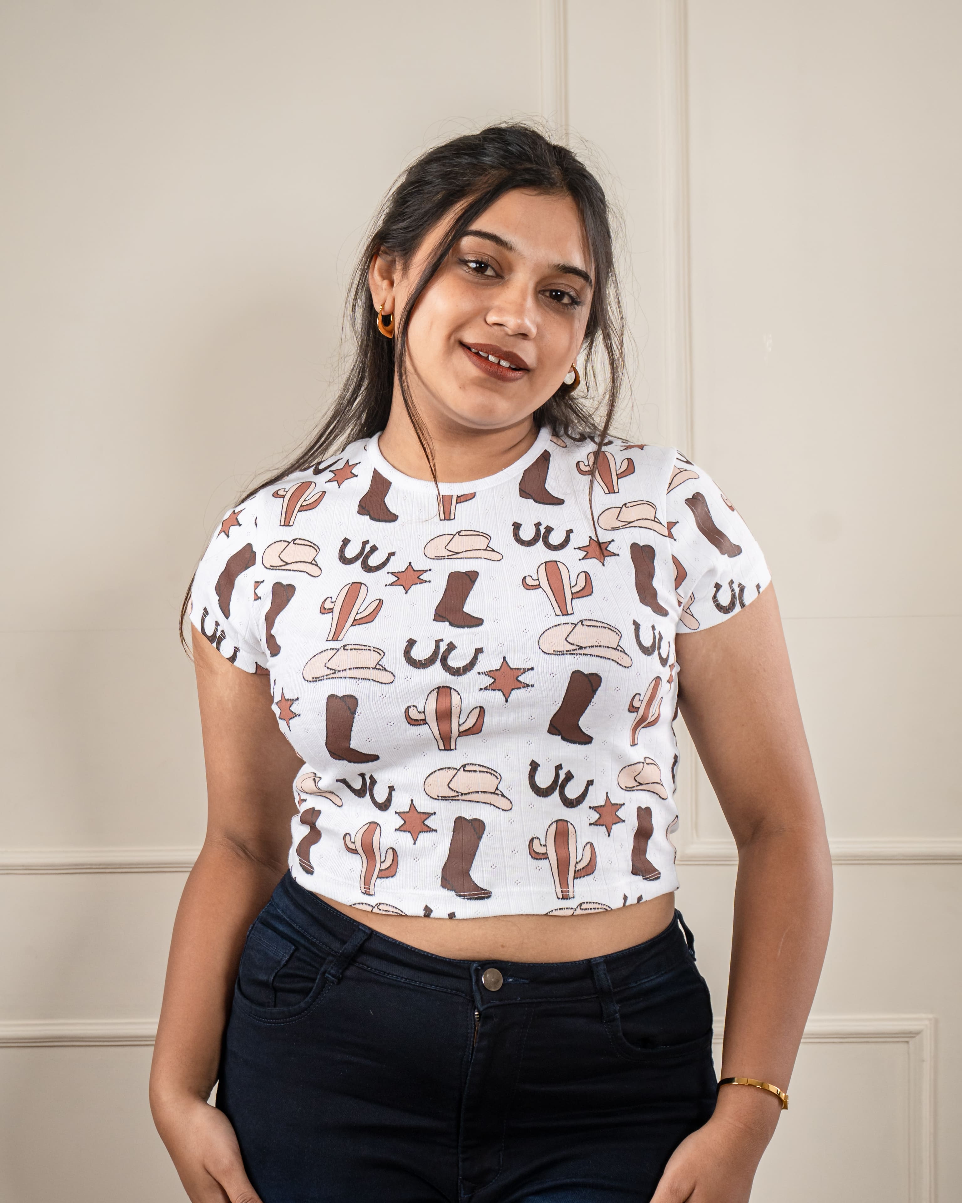 Retro Brown Crop Top: Cowboy Western Chic Look