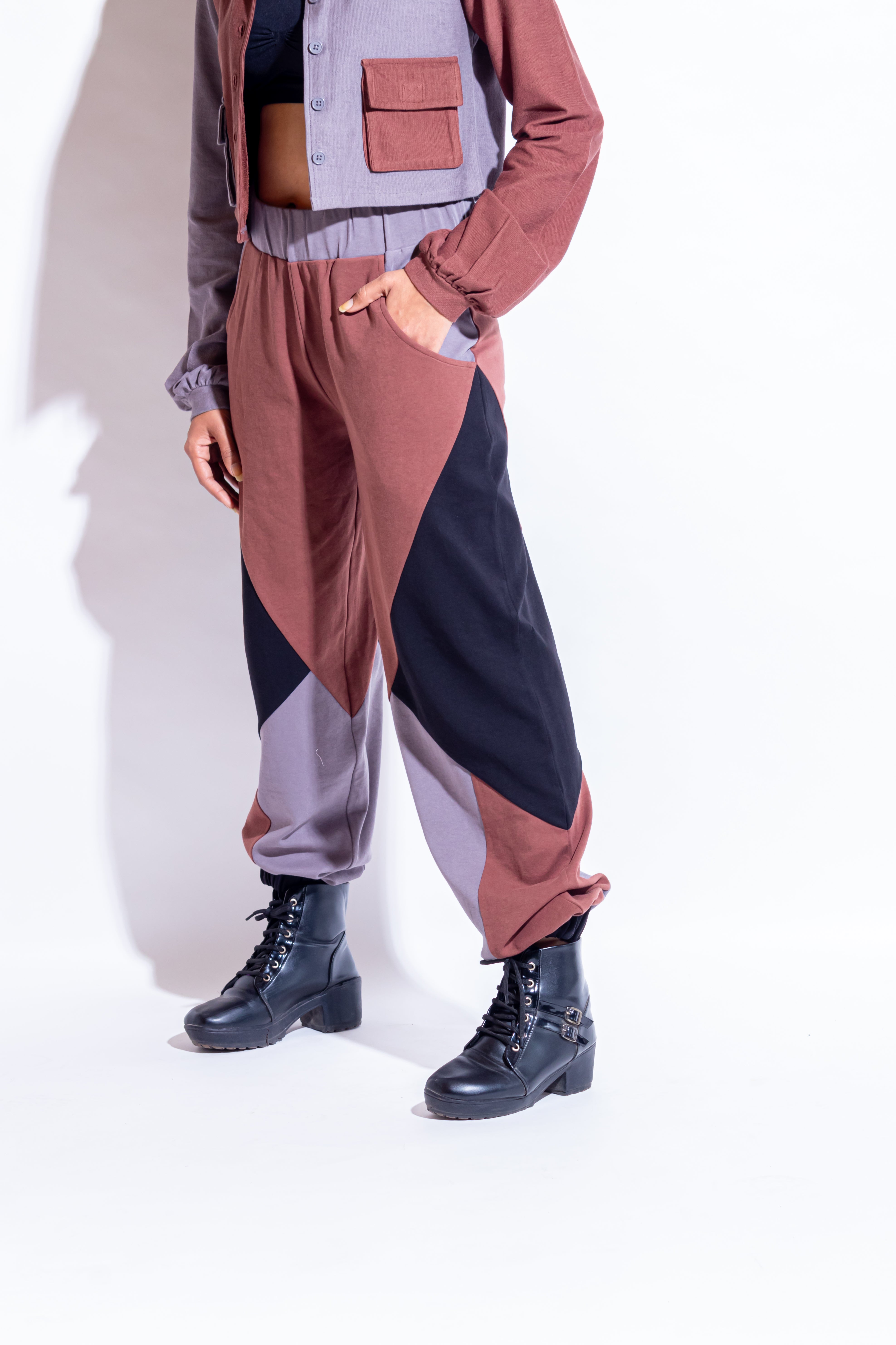 Dautee Bold Harmony Block Pants - Brown