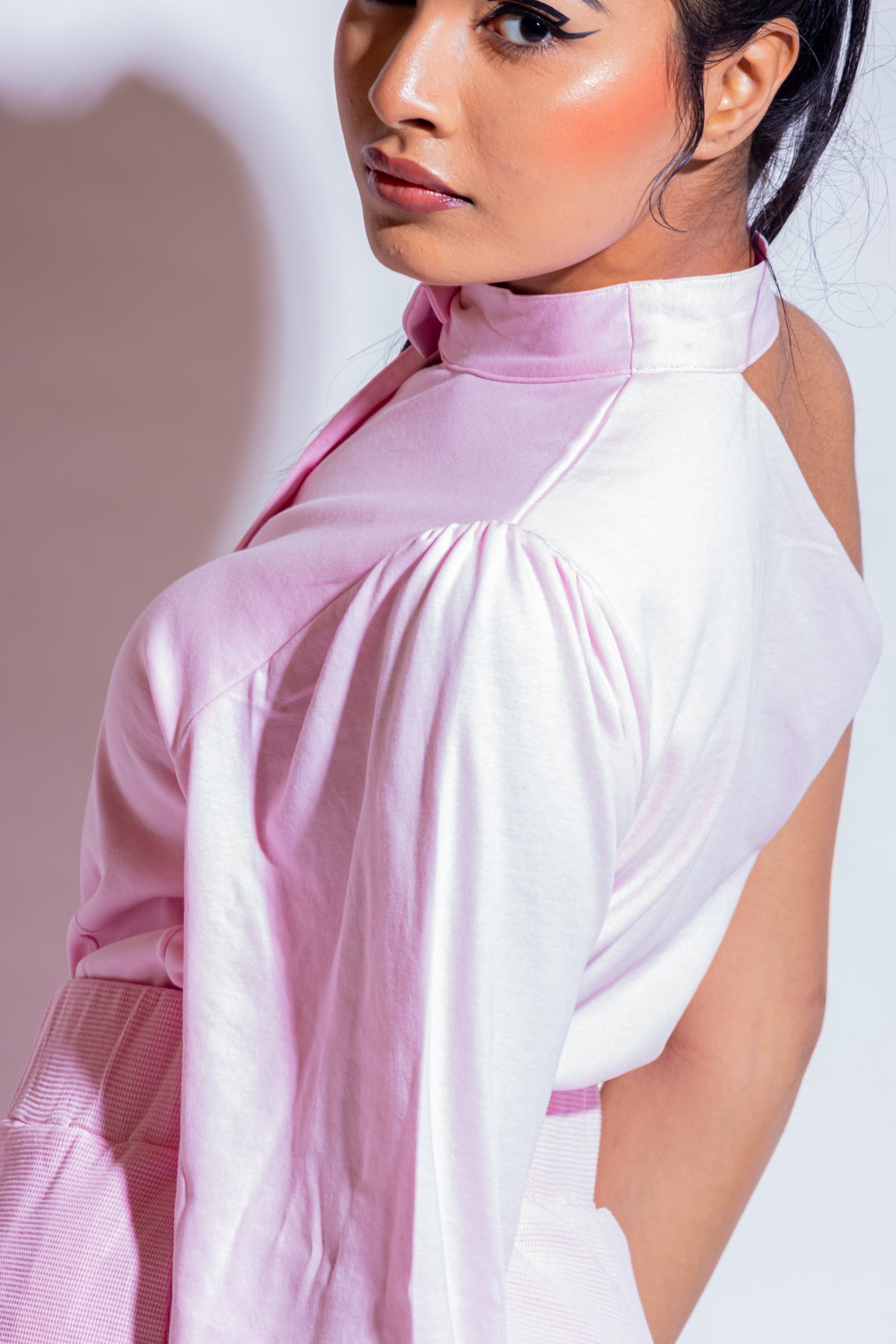 Dautee Puff Sleeve Neck Tie Crop Top - Pink