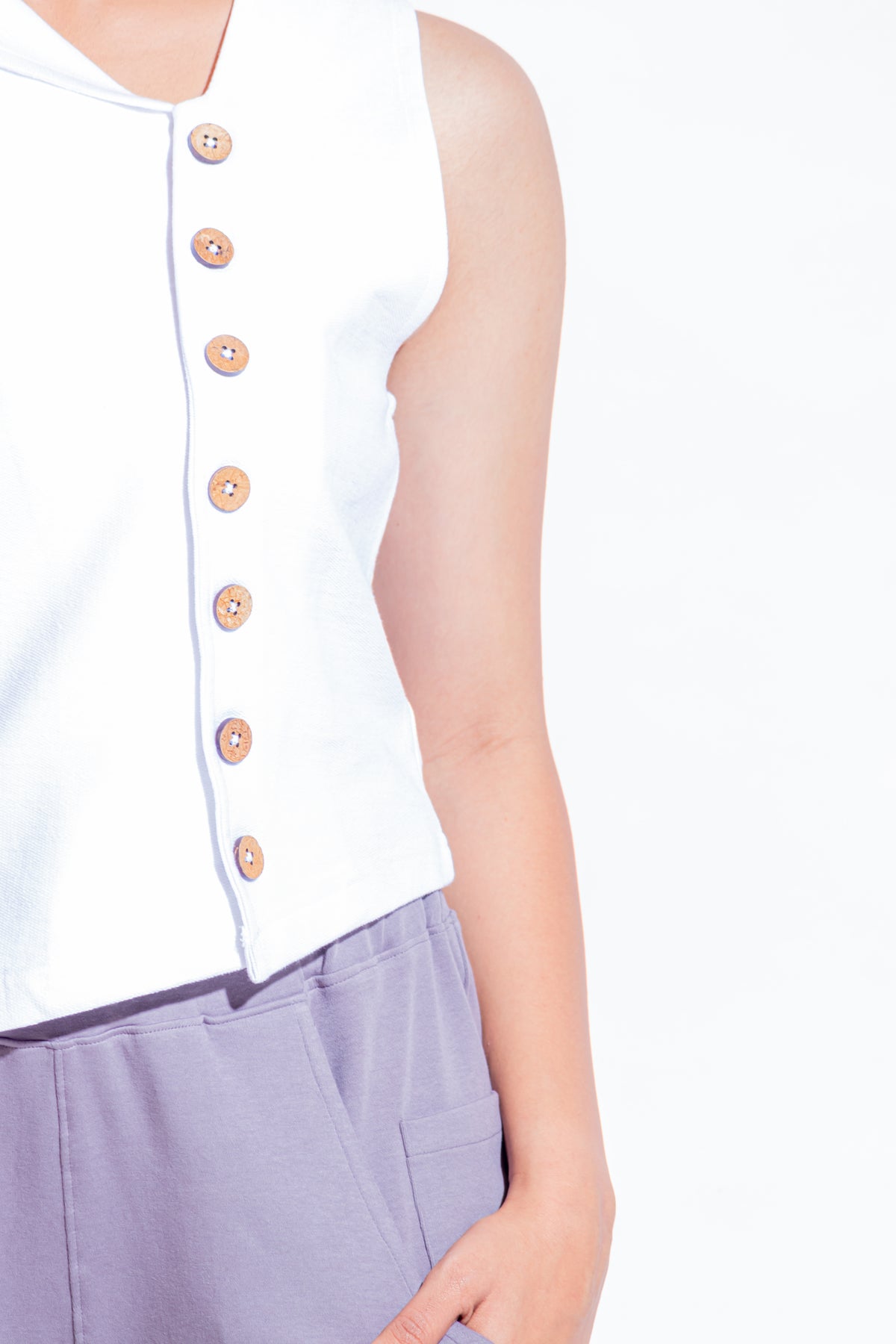 Dautee Asymmetric statement shirt - White